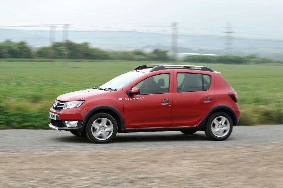  Dacia Sandero Stepway 2013 года  (UK) (фото 33 из 37)